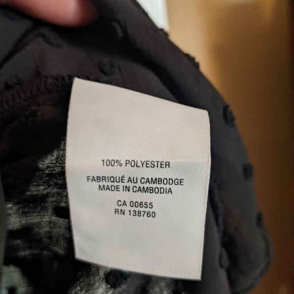 Black sheer blouse with polka dot - Picture 4 of 6